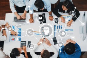 هل الذكاء الاصطناعي بديل عن فريق التسويق الإلكتروني؟